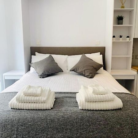 Cp Top Floor Luxury Studio ジブラルタル エクステリア 写真